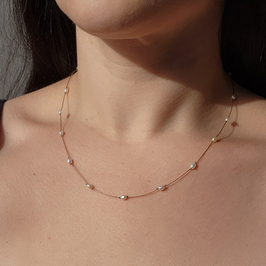 Floating Stones Necklace in Pearl